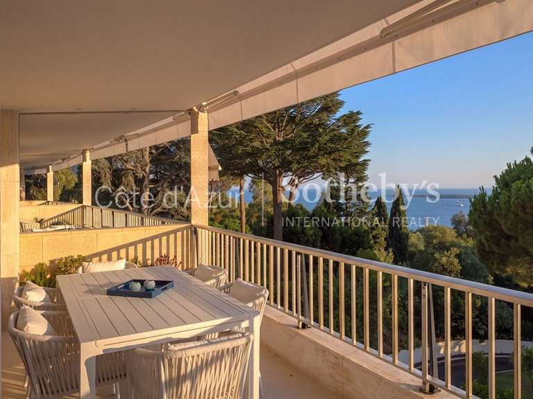 Apartment with Sea view Cannes - 2 bedrooms - 122m²