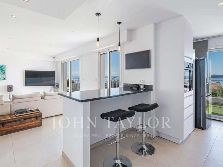 Apartment with Sea view Cannes - 3 bedrooms - 113m²