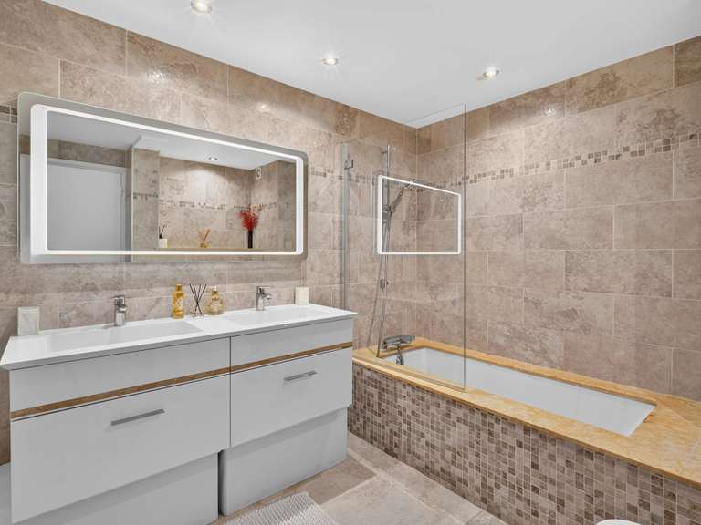 Appartement Cannes - 3 chambres - 111m²