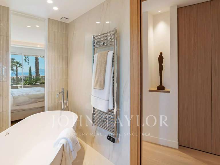 Apartment with Sea view Cannes - 3 bedrooms - 130m²