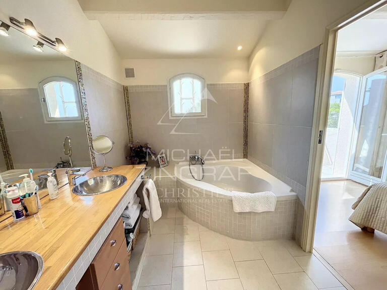Maison Cannes - 5 chambres - 412m²
