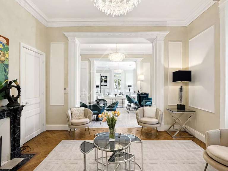 Maison Cannes - 10 chambres - 579m²