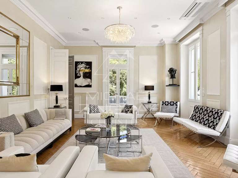 Maison Cannes - 10 chambres - 579m²
