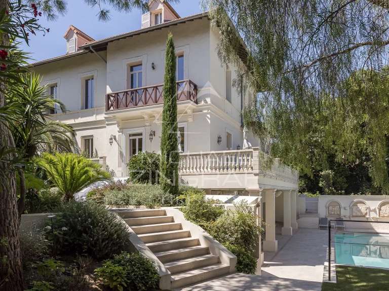 Maison Cannes - 10 chambres - 579m²