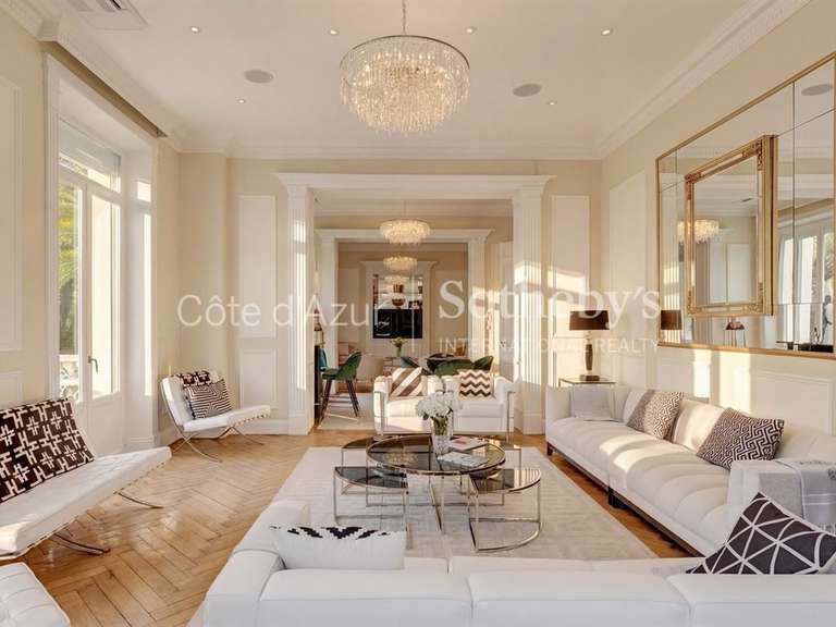 Maison Cannes - 10 chambres - 579m²