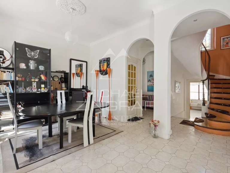 House Cannes - 6 bedrooms - 303m²