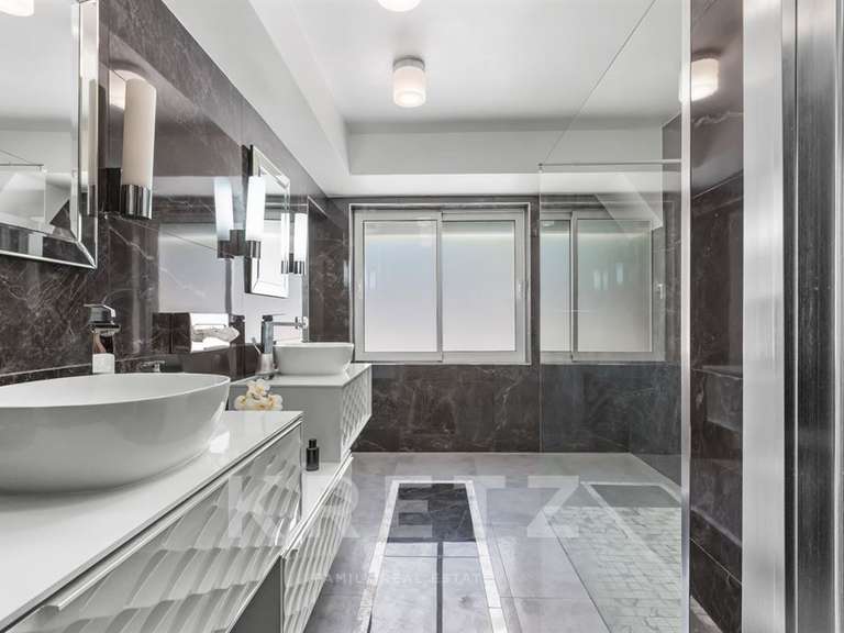 Maison Cannes - 5 chambres - 200m²