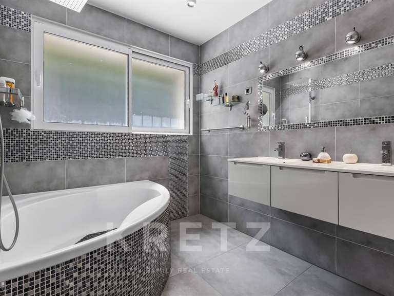 Maison Cannes - 5 chambres - 200m²