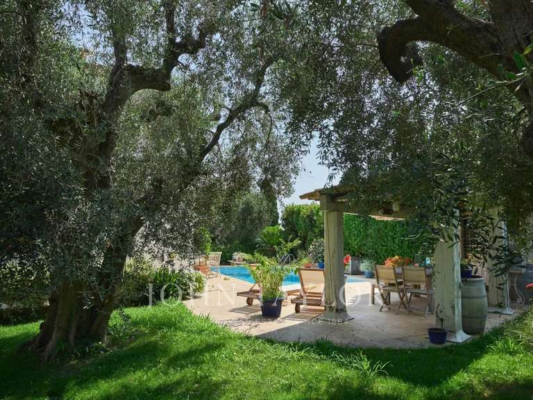 Maison Cannes - 5 chambres - 266m²