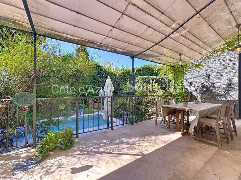 Maison Cannes - 4 chambres - 232m²