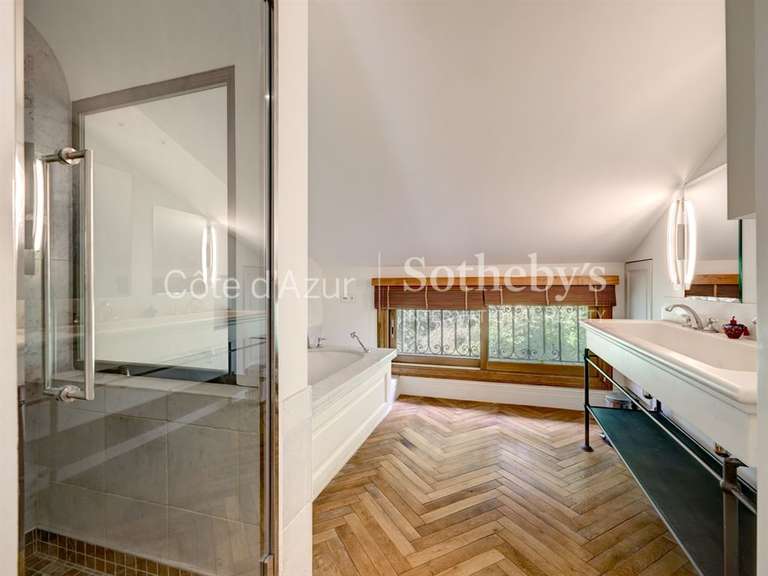 Maison Cannes - 4 chambres - 232m²