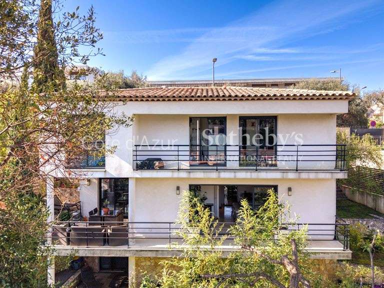 Maison Cannes - 5 chambres - 177m²