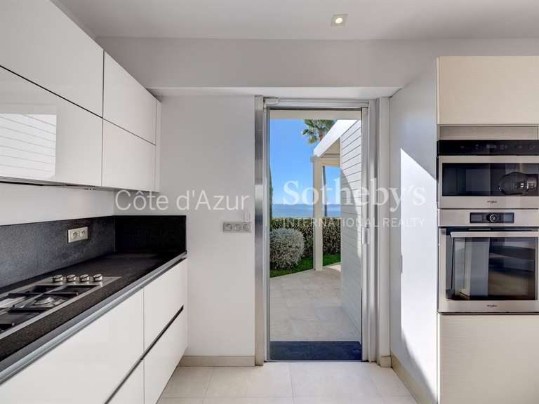 Maison Cannes - 5 chambres - 211m²