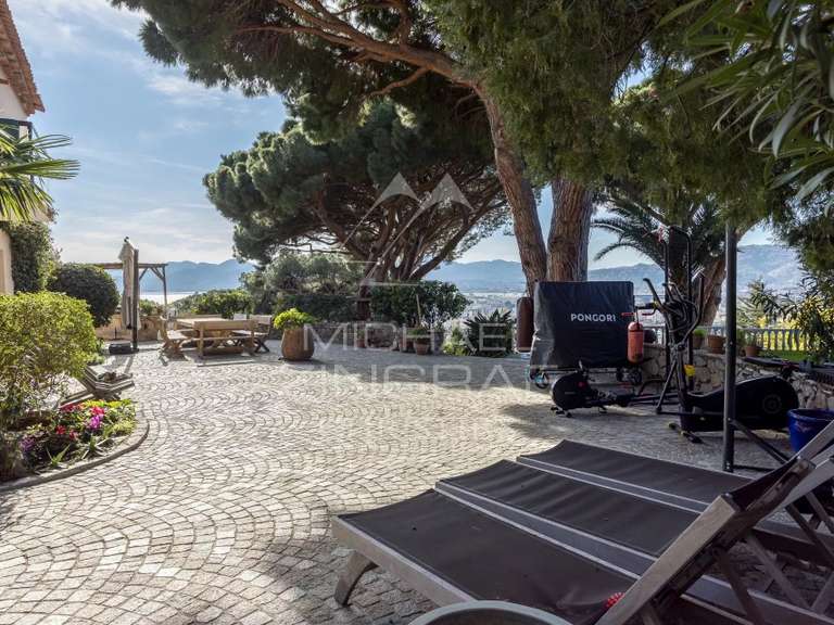 Maison Cannes - 4 chambres - 314m²