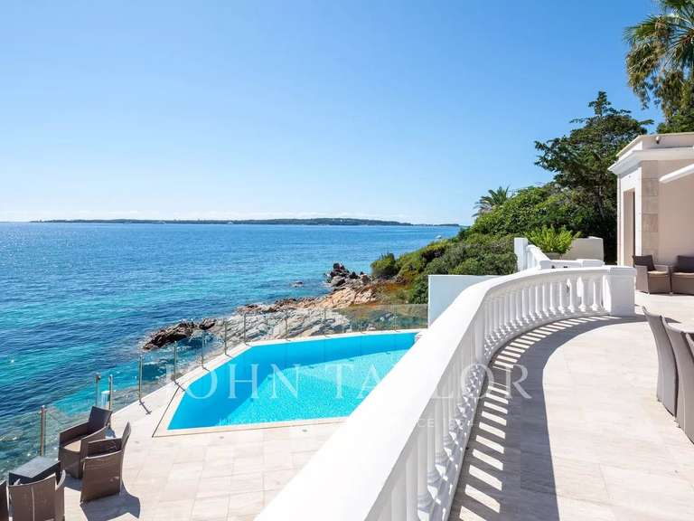 Maison Cannes - 6 chambres - 301m²