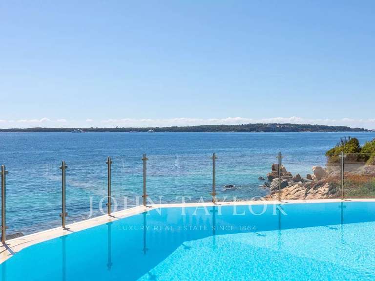 Maison Cannes - 6 chambres - 301m²