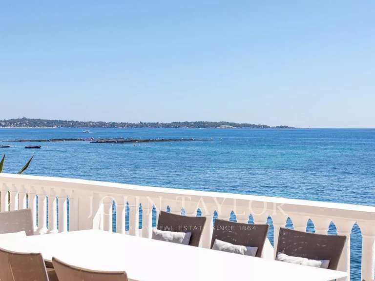 Maison Cannes - 6 chambres - 301m²