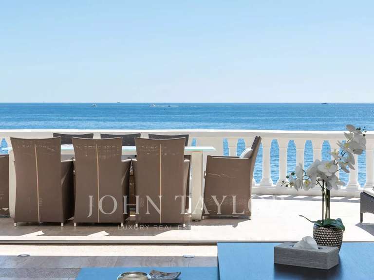 Maison Cannes - 6 chambres - 301m²