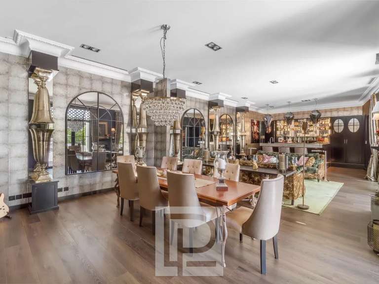Maison Cannes - 4 chambres - 246m²