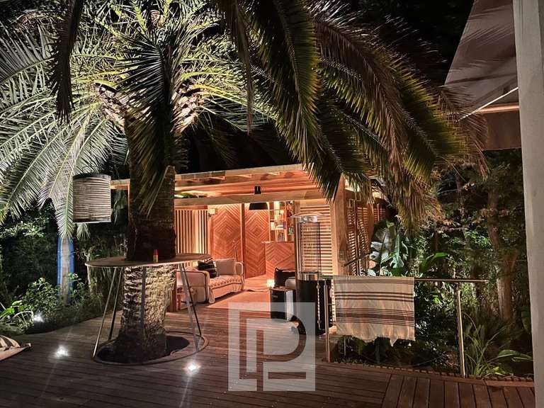Maison Cannes - 4 chambres - 246m²
