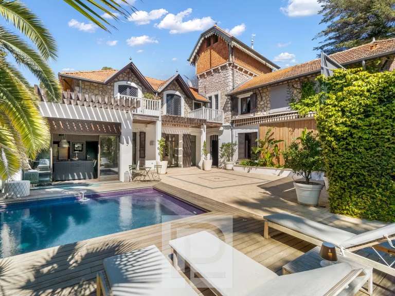 Maison Cannes - 4 chambres - 246m²