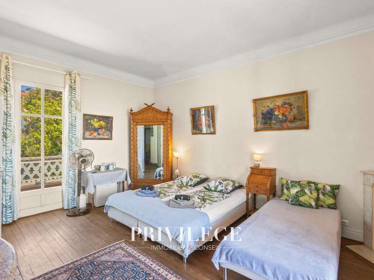Maison Cannes - 13 chambres - 826m²