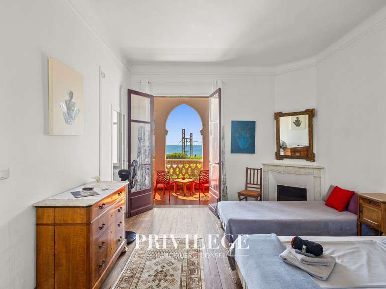 Maison Cannes - 13 chambres - 826m²