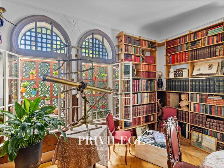 Maison Cannes - 13 chambres - 826m²