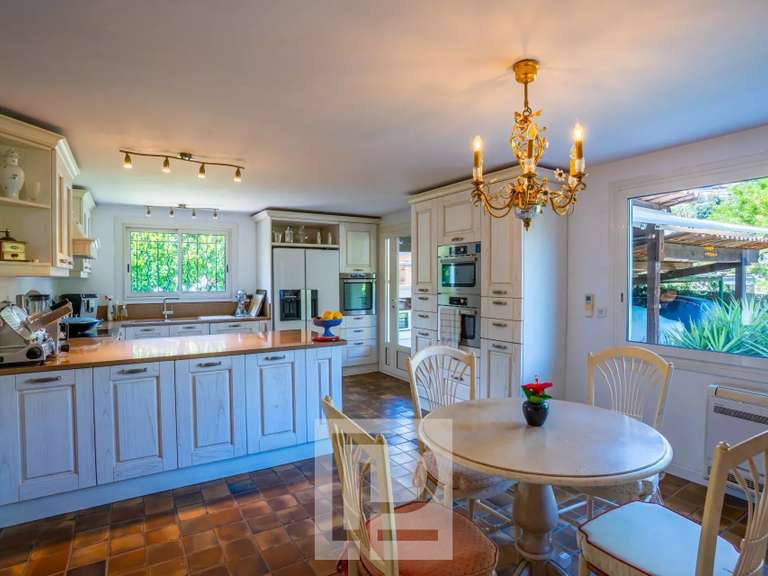 Maison Cannes - 5 chambres - 228m²