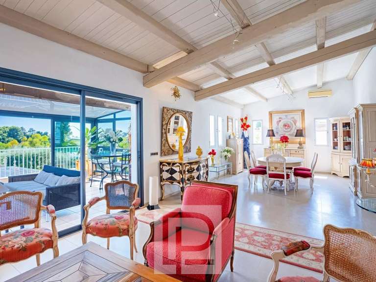 Maison Cannes - 5 chambres - 228m²