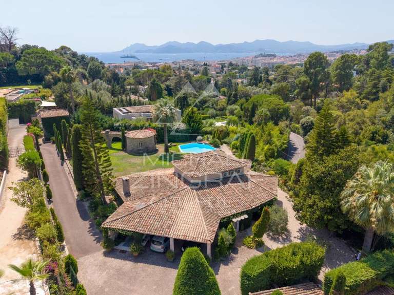 Maison avec Vue sur mer Cannes - 5 chambres - 239m²