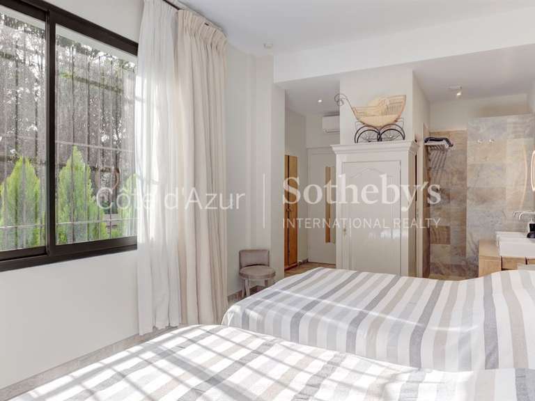 Maison Cannes - 3 chambres - 315m²