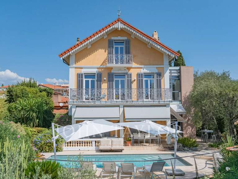 Maison Cannes - 7 chambres - 226m²