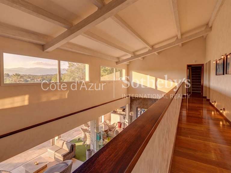 Maison Cannes - 4 chambres - 208m²