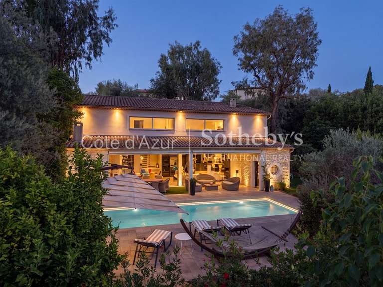 Maison Cannes - 4 chambres - 208m²