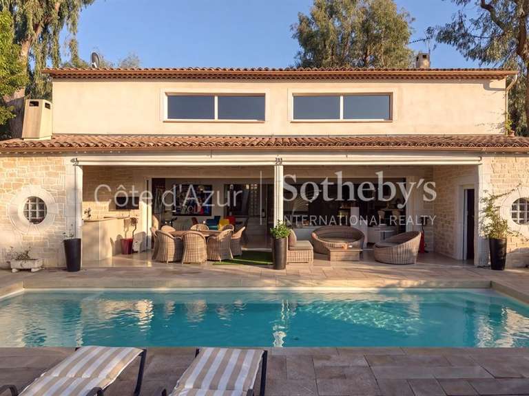 Maison Cannes - 4 chambres - 208m²