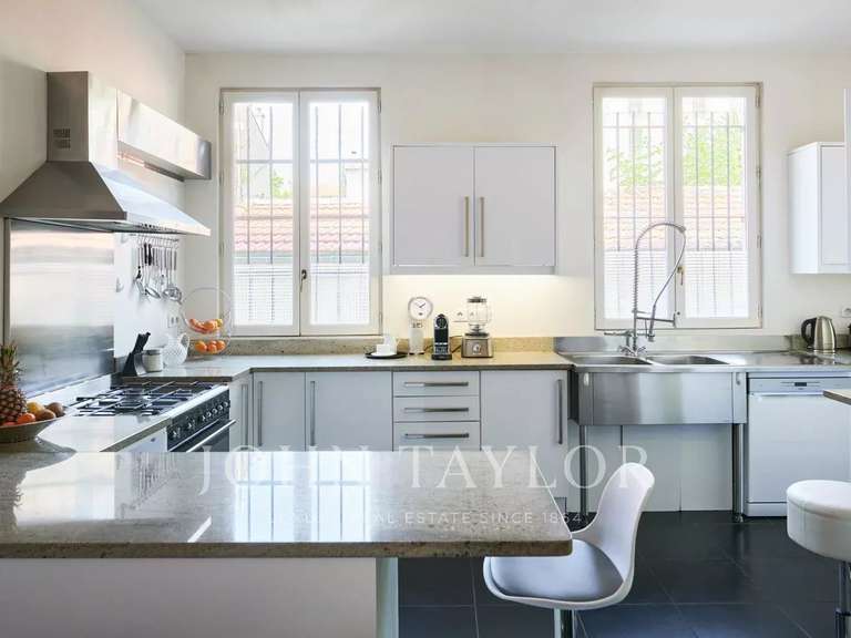 Propriété Cannes - 10 chambres - 558m²