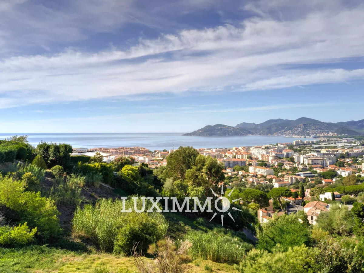 Terrain Cannes
