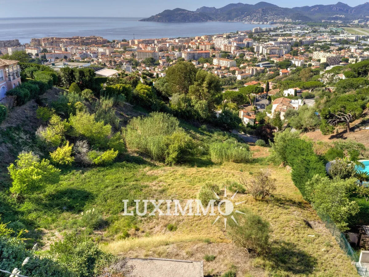 Terrain Cannes
