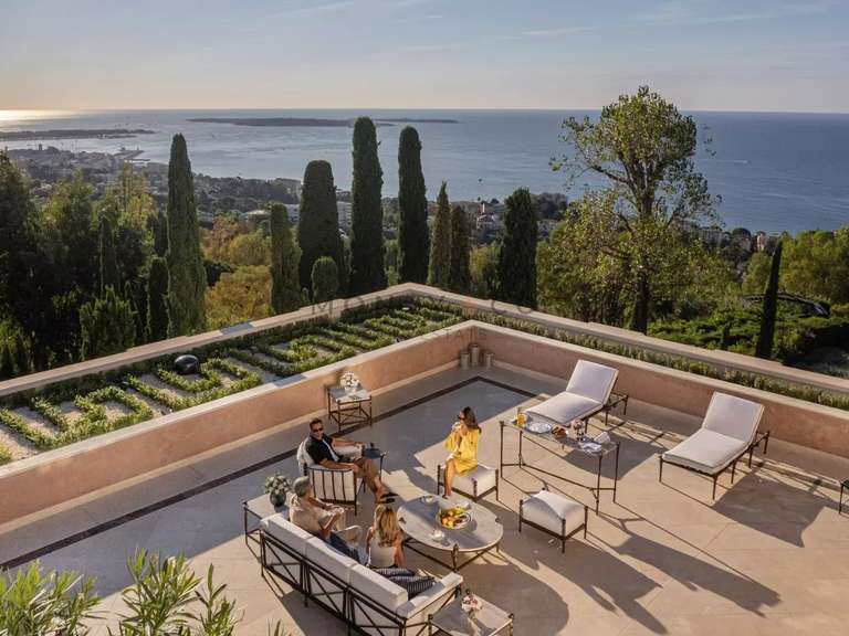 Villa avec Vue sur mer Cannes - 16 chambres - 3900m²