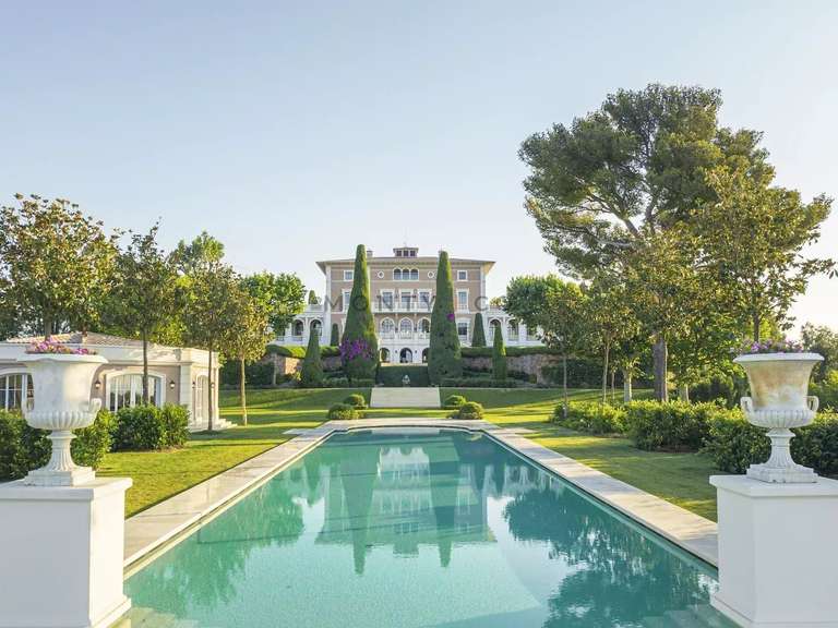 Villa avec Vue sur mer Cannes - 16 chambres - 3900m²