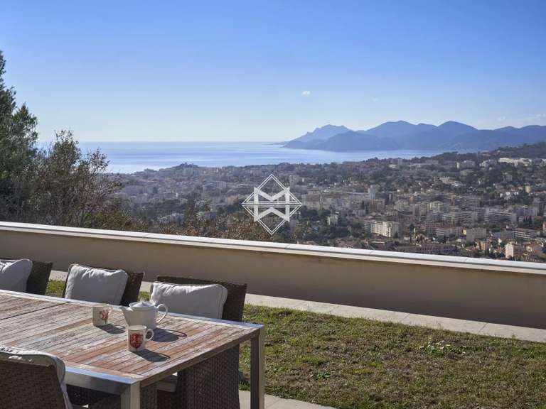 Villa Cannes - 5 bedrooms - 330m²