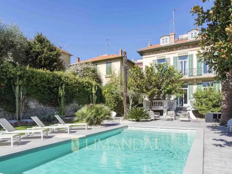 Villa Cannes - 7 bedrooms - 200m²