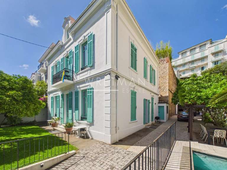 Villa Cannes - 9 bedrooms - 242m²