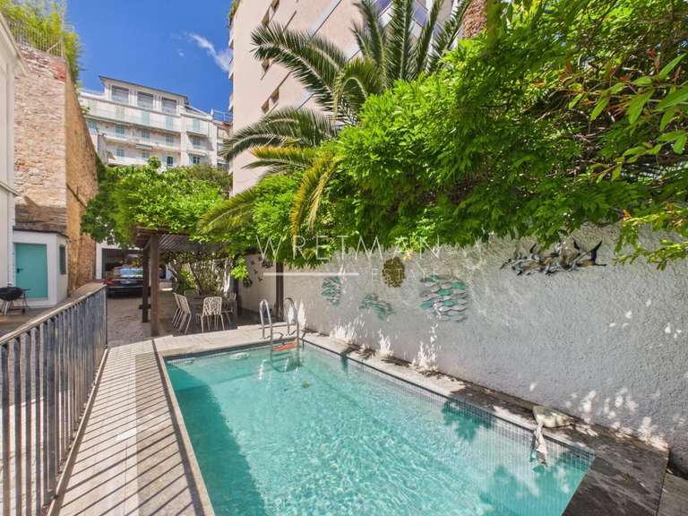 Villa Cannes - 9 bedrooms - 242m²