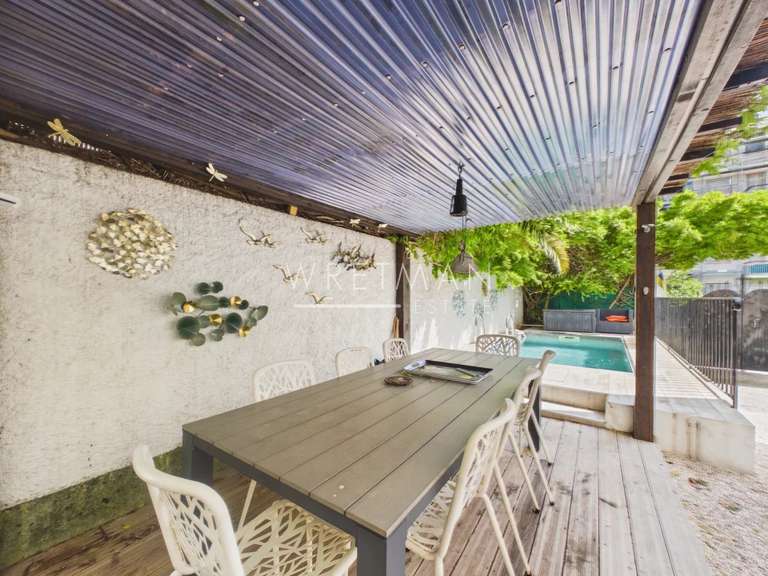 Villa Cannes - 9 bedrooms - 242m²