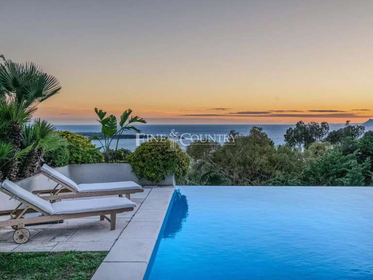 Villa with Sea view Cannes - 5 bedrooms - 300m²