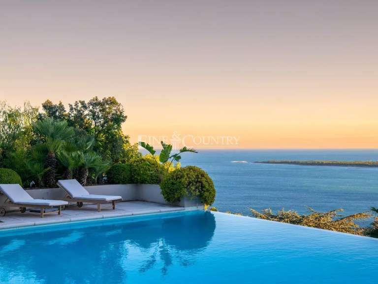 Villa with Sea view Cannes - 5 bedrooms - 300m²