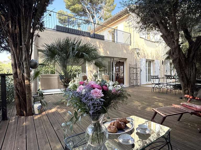 Villa Cannes - 5 chambres - 280m²