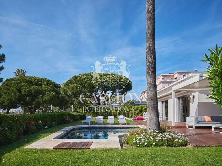 Villa with Sea view Cannes - 5 bedrooms - 339m²